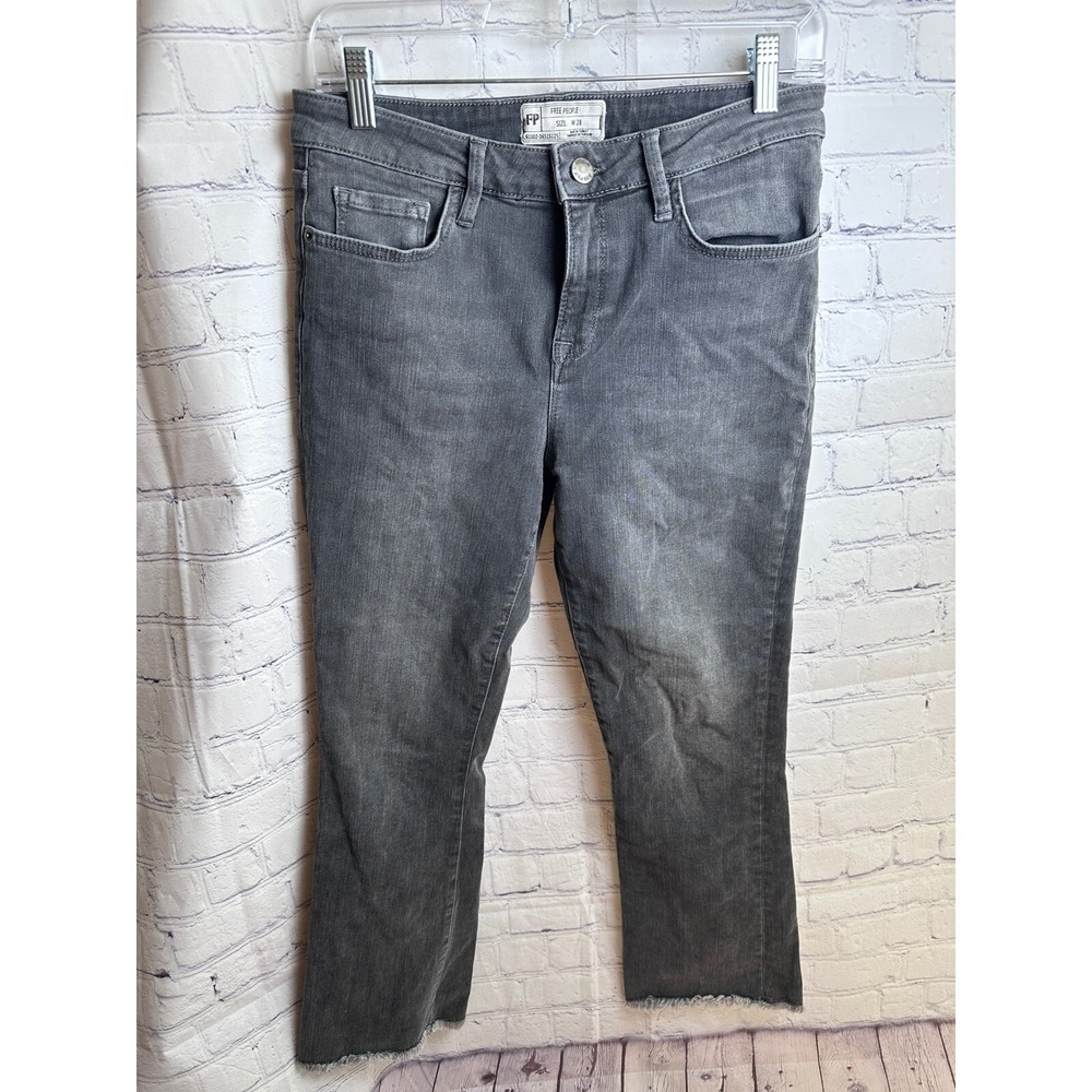 Free People Gray Wash Cropped Jeans Frayed Hem Denim Size 28